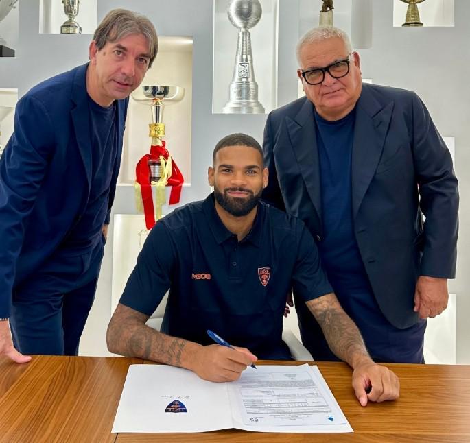 yl23455永利官网-官方：莱切签下杜塞尔多夫中卫西伯特；据悉转会费450万欧