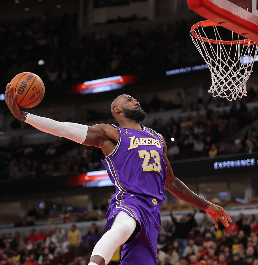 yl23455永利官网-湖人复仇！詹姆斯连创5大NBA神迹，东契奇队史第一，八村塁轰23分